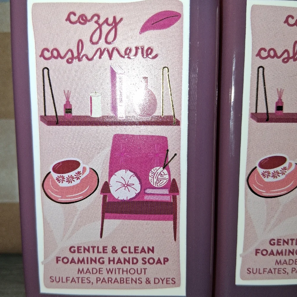 Bath & Body Works COZY CASHMERE Gentle & Clean Foaming Hand Soap SET OF 2! - Picture 3 of 5